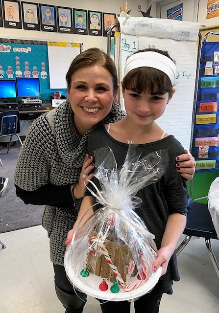 Mackenzie Smaldon gingerbread house