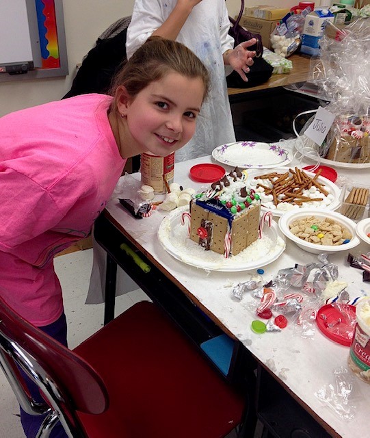 Skylar Smaldon gluten free gingerbread house