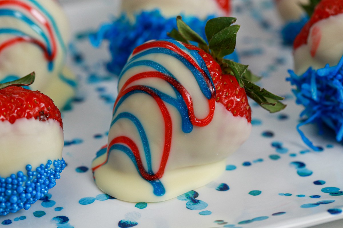 4th July Independence Day chocolate covered strawberries