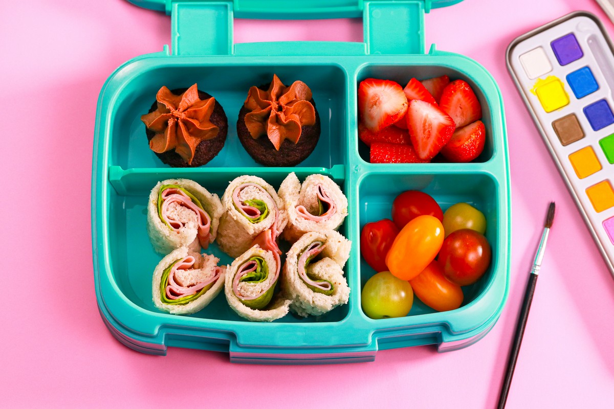 Bento Wide Loaf Roll Chocolate Cupcake & Sandwich Rolls