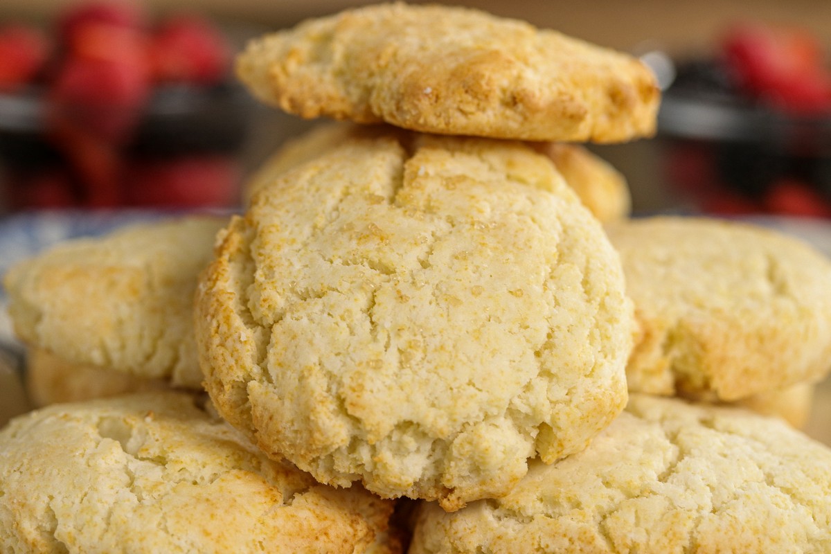 gltuen free buttermilk biscuits