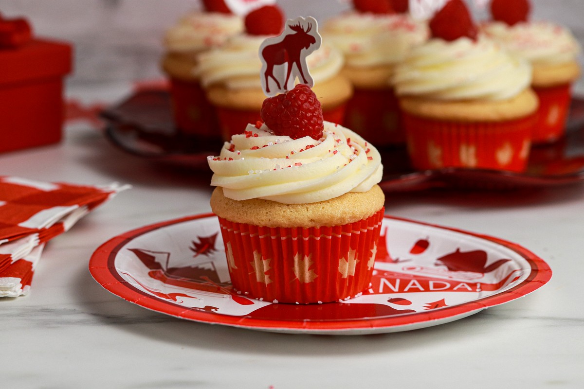 gluten-free Canada Day Cupcakes