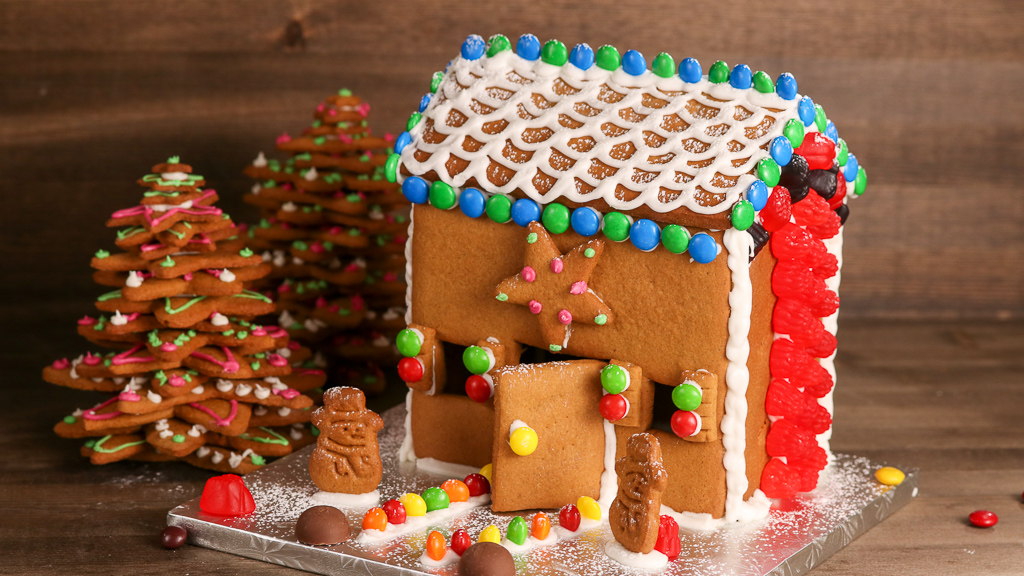 Christmas Gingerbread House