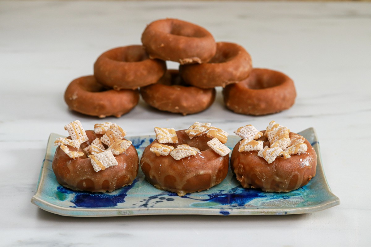 gluten-free Cereal Crunch Maple Donuts 
