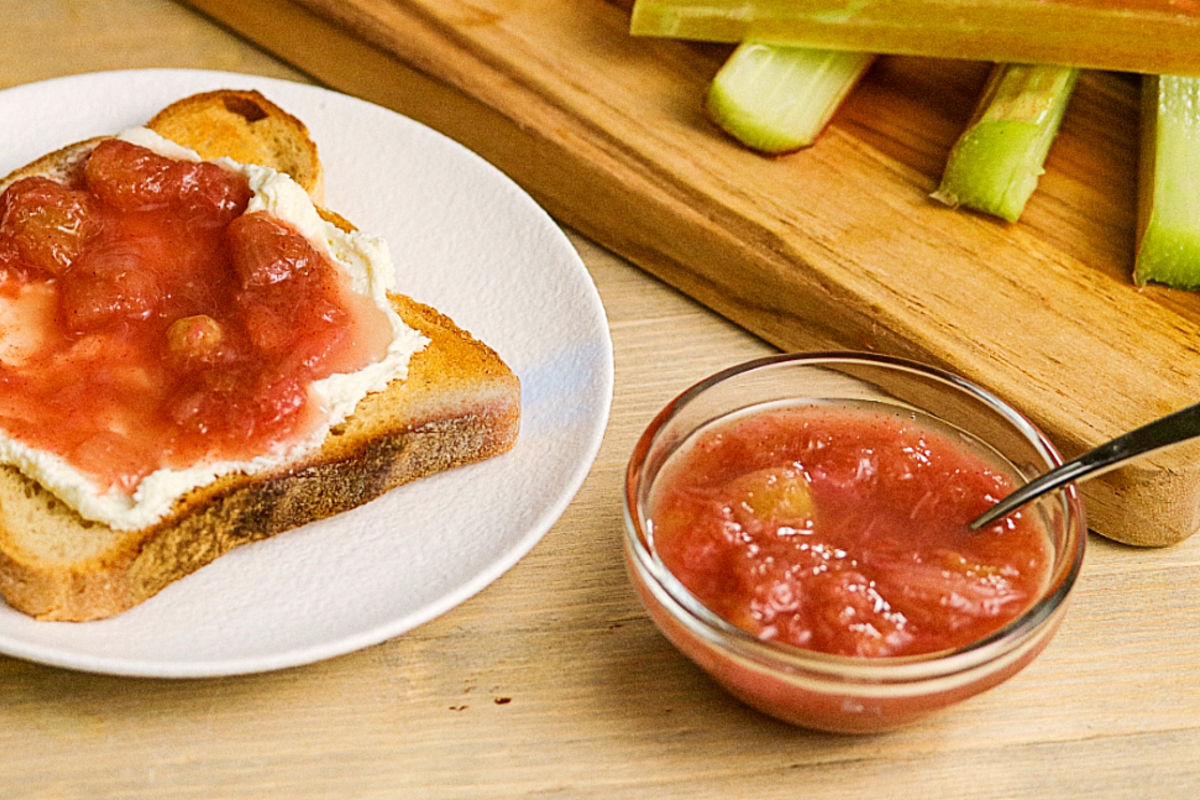 Rhubarb chutney gluten-free