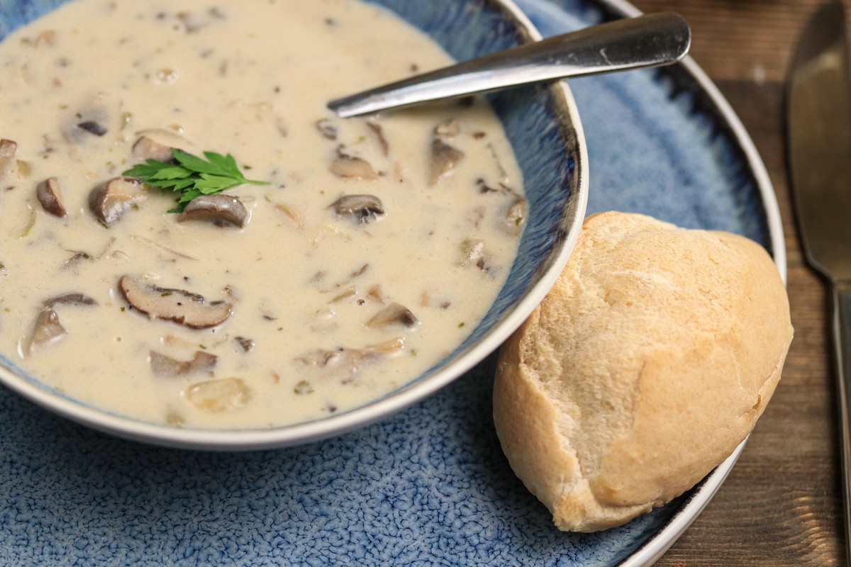 gluten-free artisan dinner rolls mushroom soup