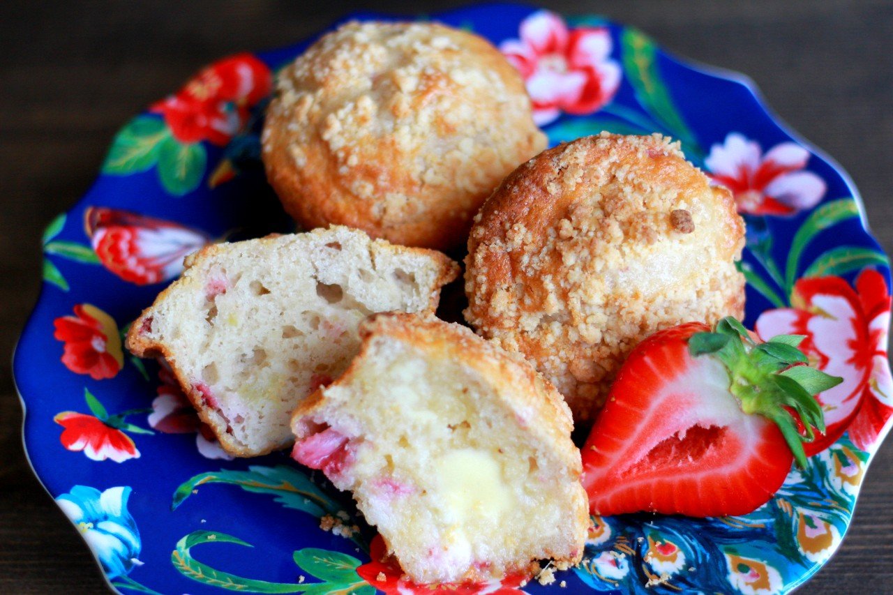 Gluten-free Strawberry Rhubarb Muffins