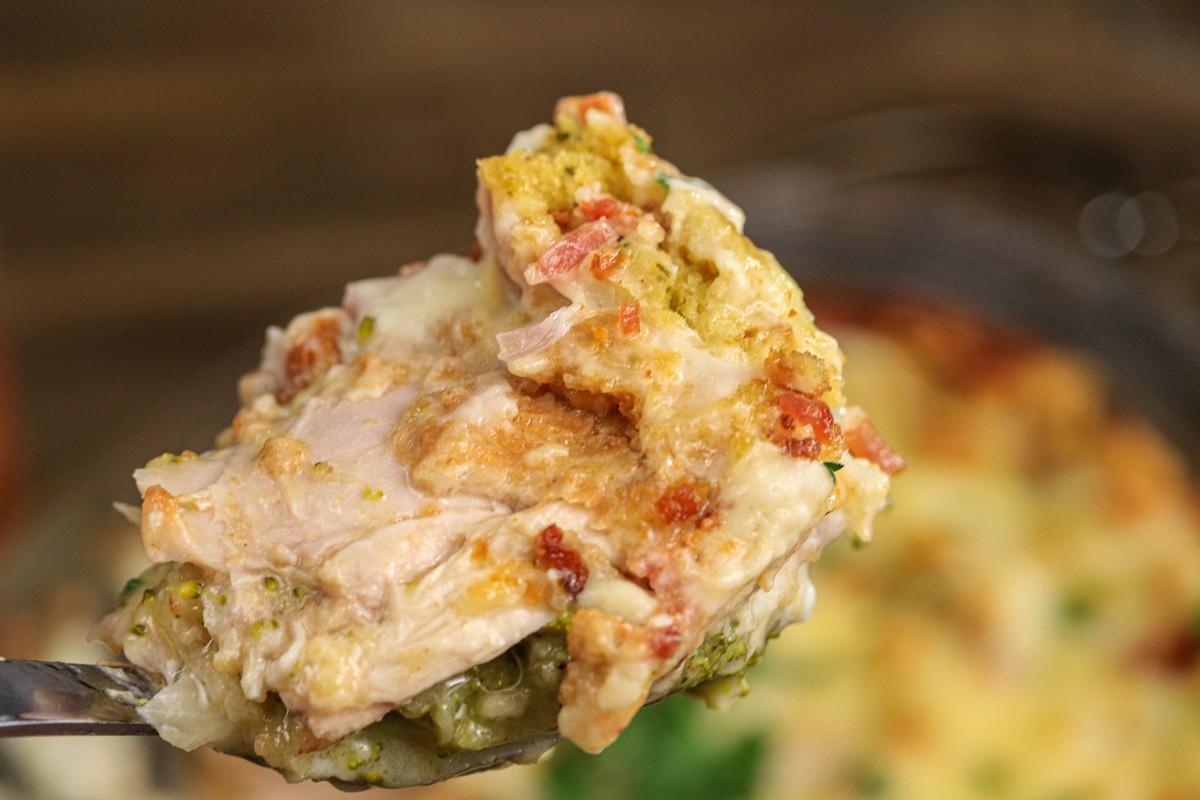 Gluten-free stuffing Chicken Broccoli Bake