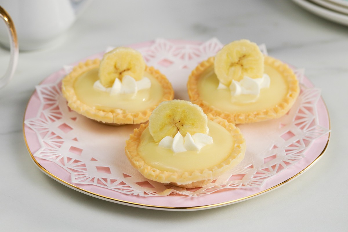 gluten-free banana cream tarts