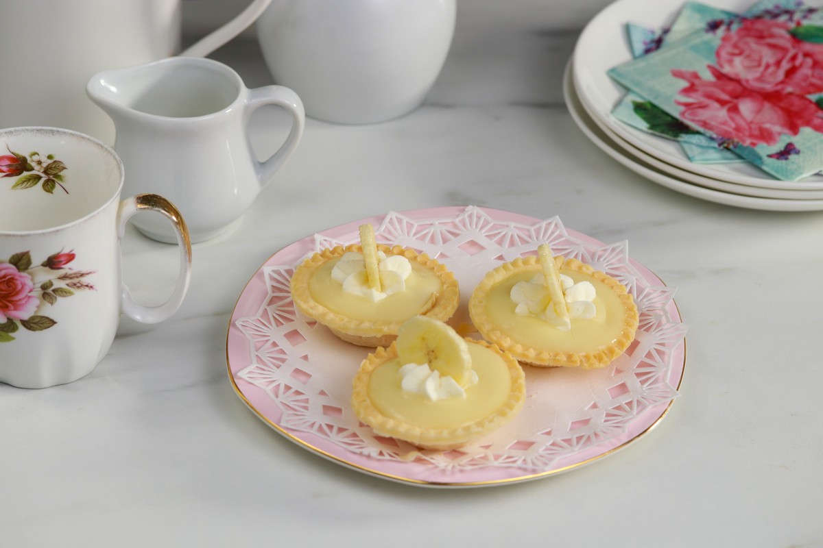 gluten-free banana cream tarts