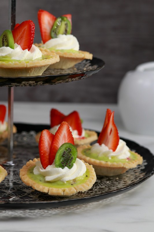 gluten-free strawberry kiwi tarts
