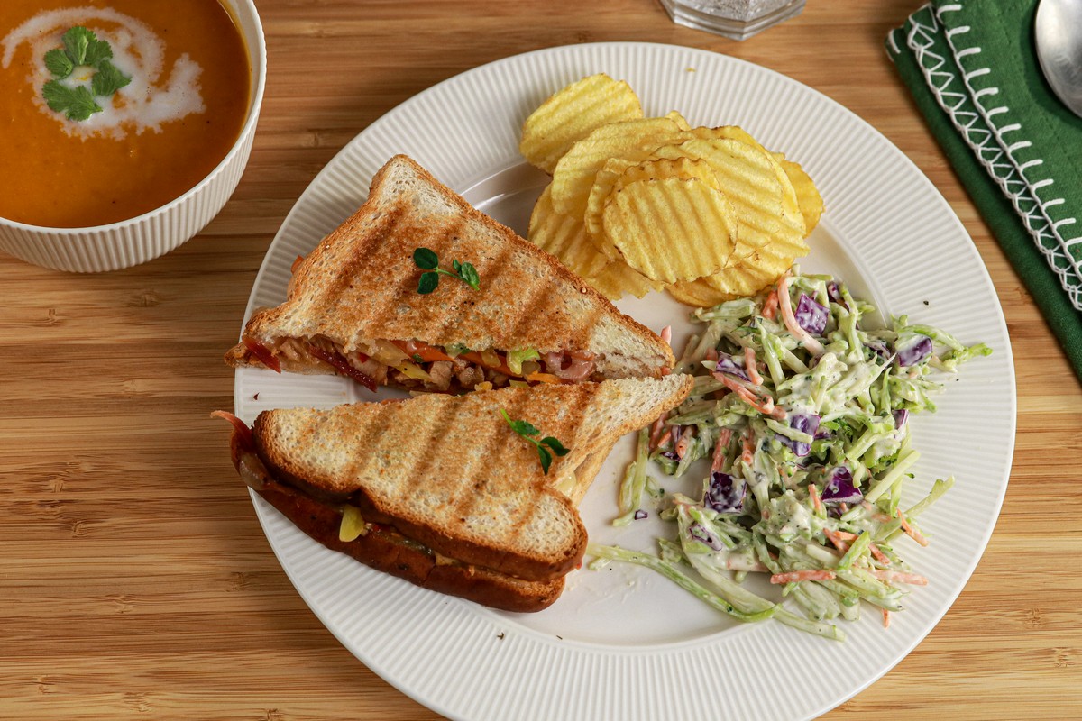 Gluten-free Wide Loaf Seeded Chili Chicken Panino