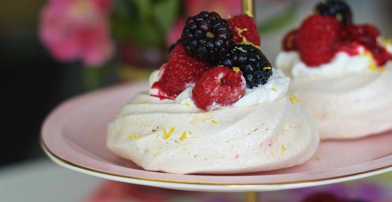 Meringue Clouds with Raspberry Sauce