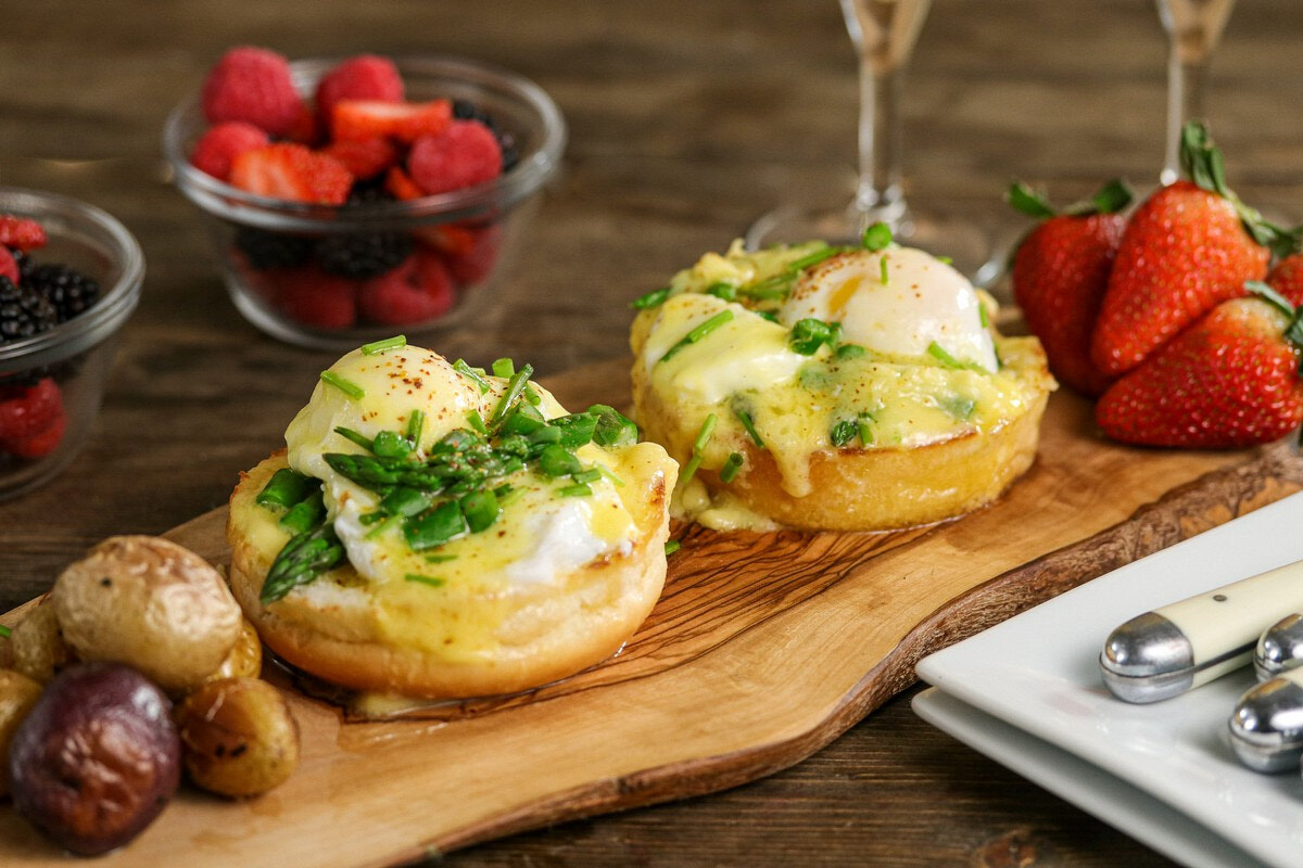 Asparagus and Chive Eggs Benedict